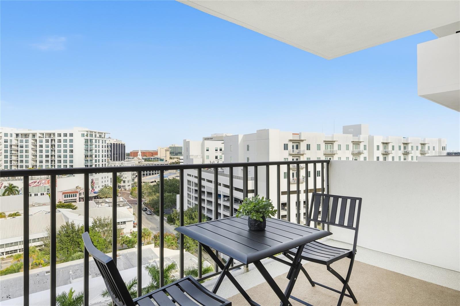 DOLPHIN TOWER - Residential