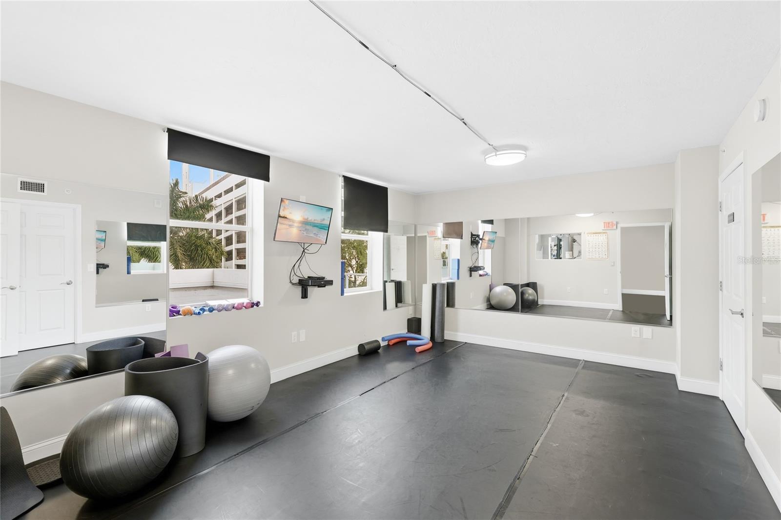 DOLPHIN TOWER - Residential