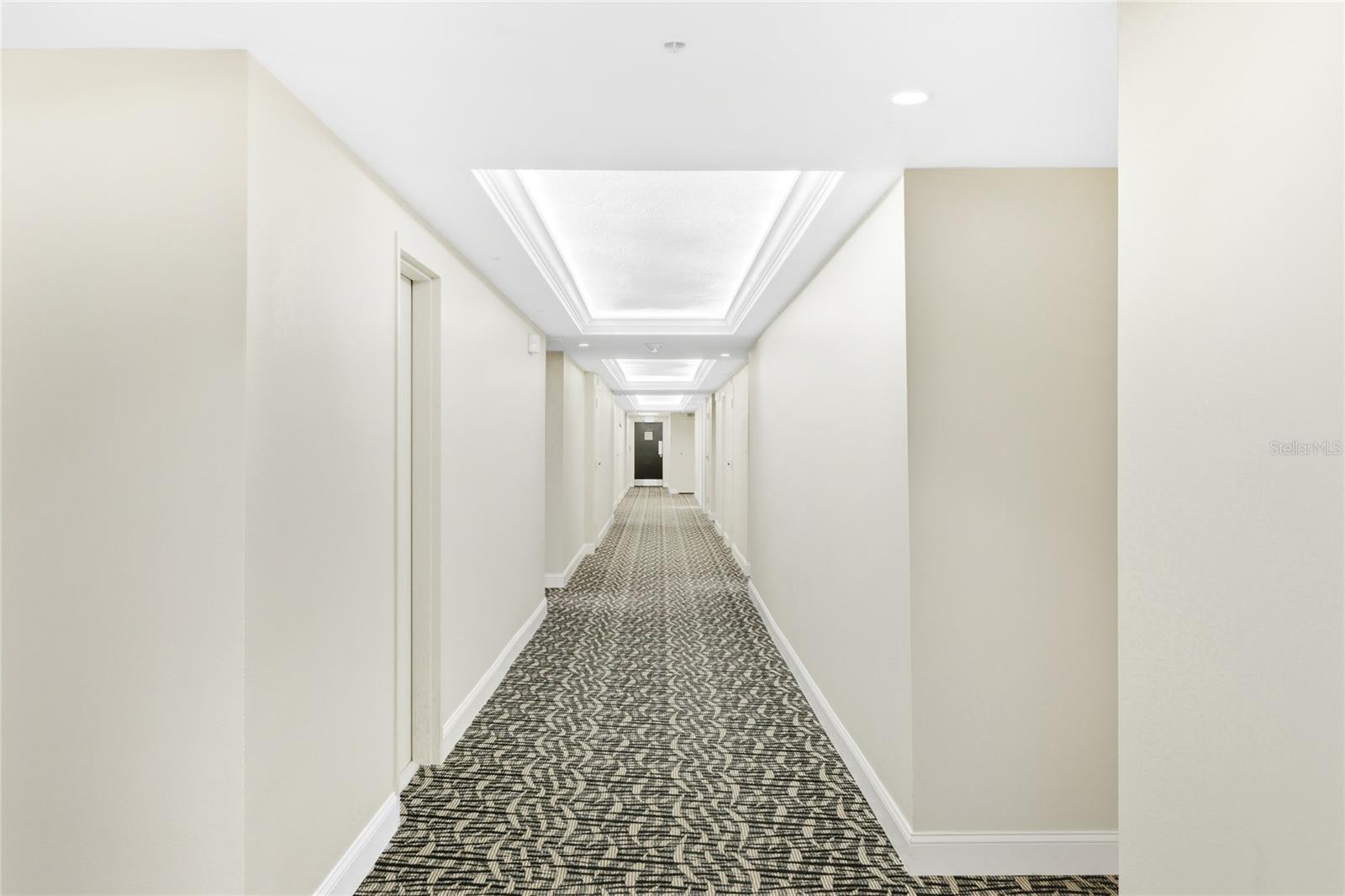 DOLPHIN TOWER - Residential