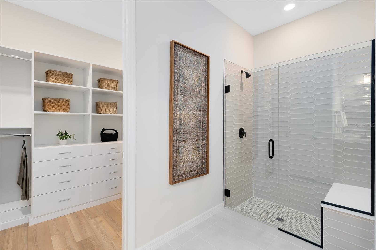 DEL WEBB TWIN LAKES - Residential