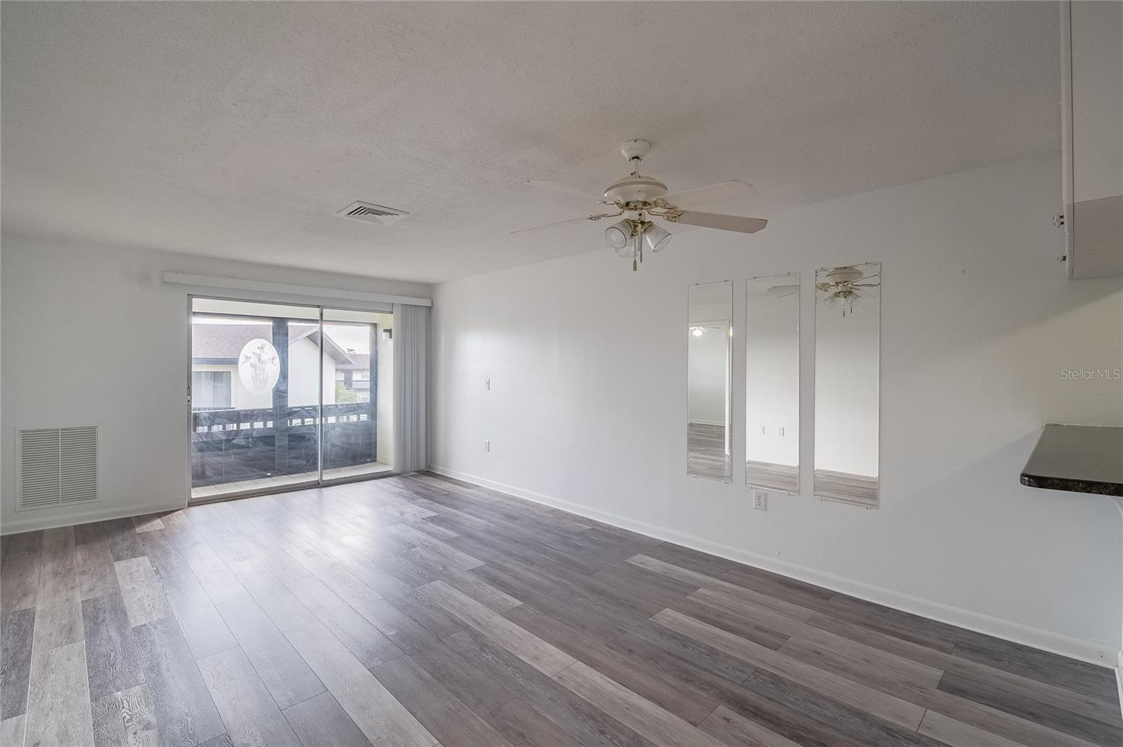 SANDY COVE WINTER HAVEN - Residential