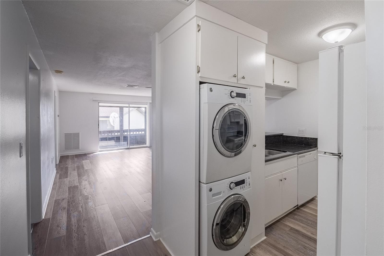 SANDY COVE WINTER HAVEN - Residential