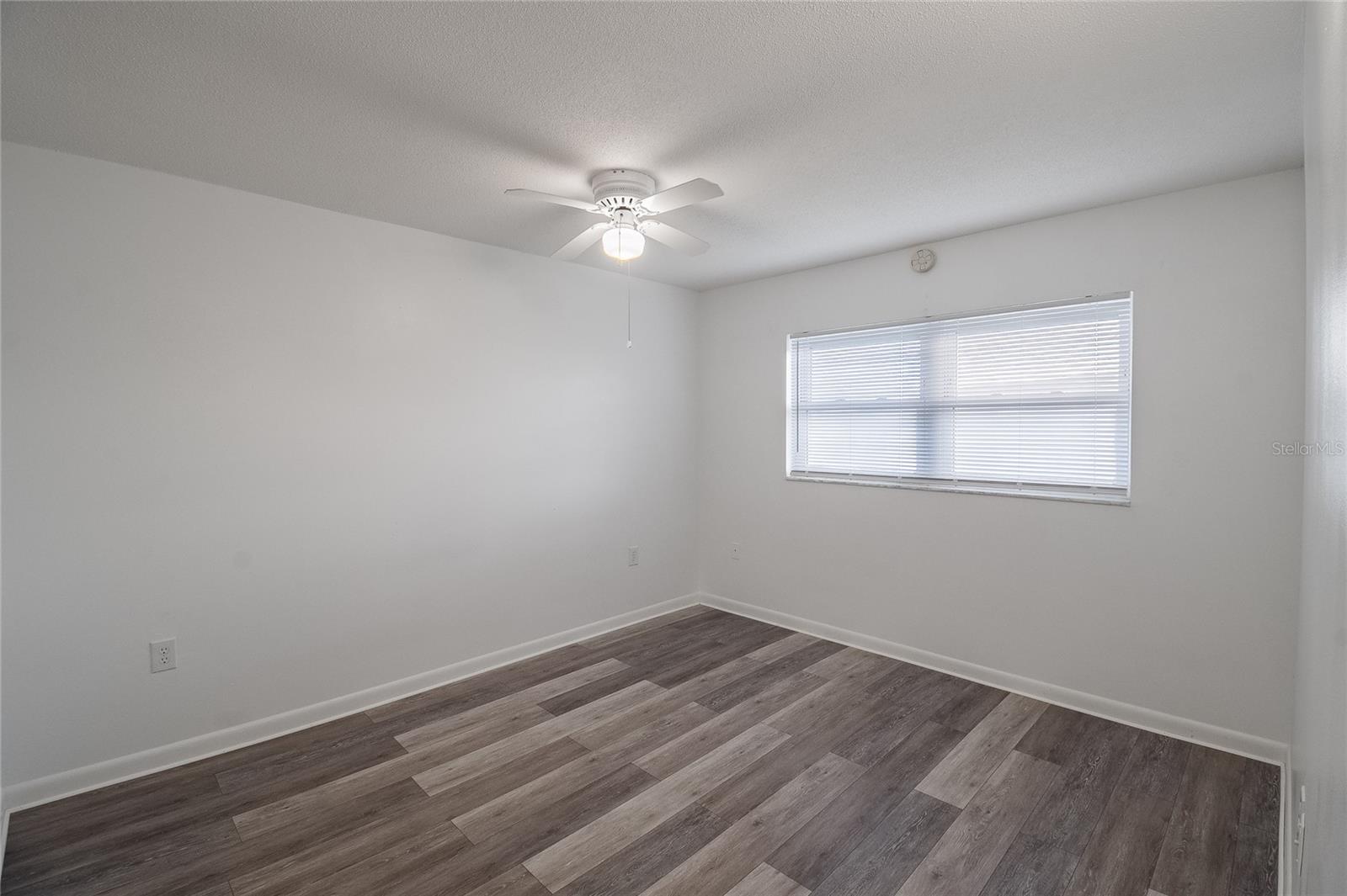 SANDY COVE WINTER HAVEN - Residential