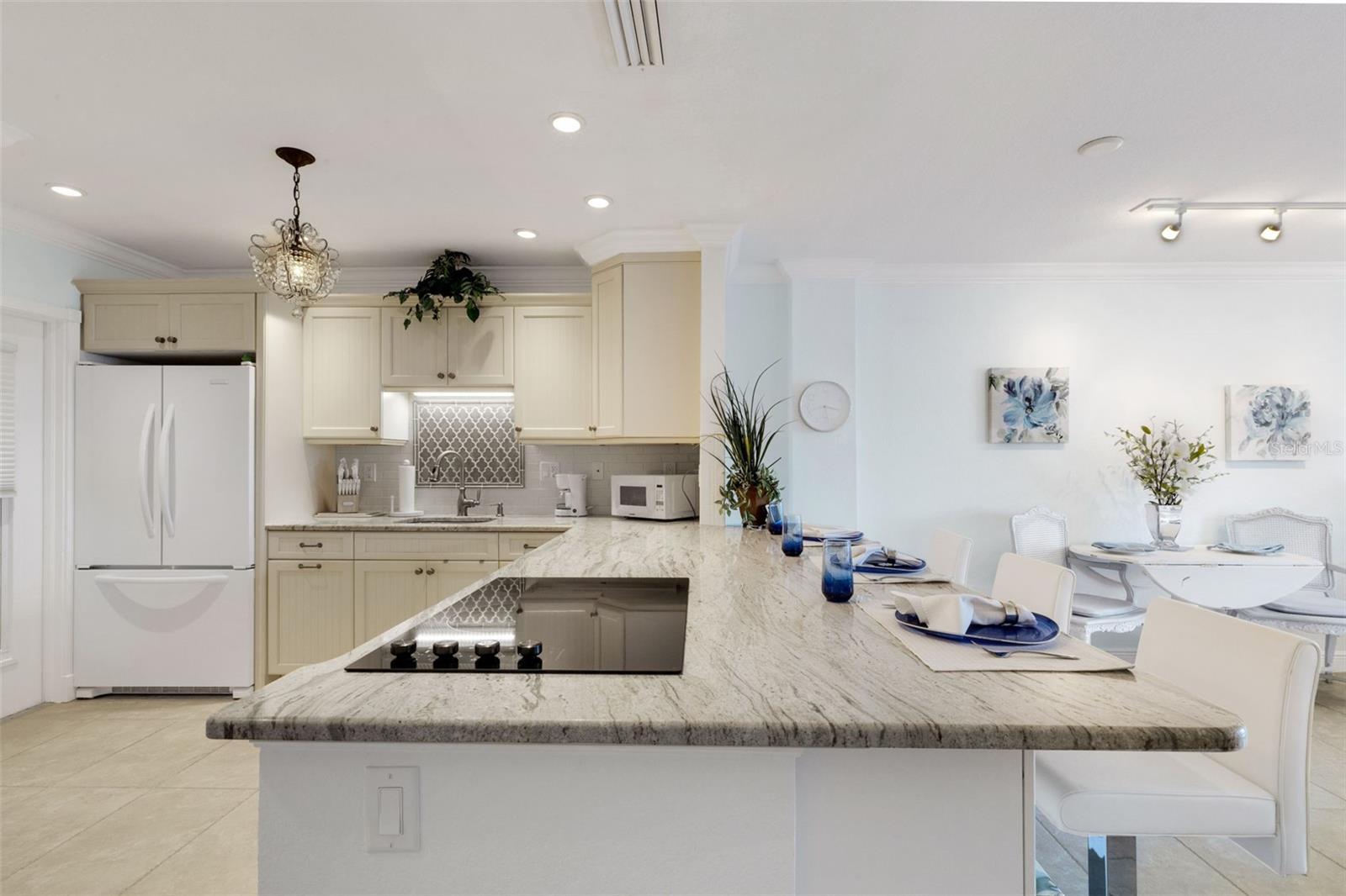 GOLDEN STRAND - Residential