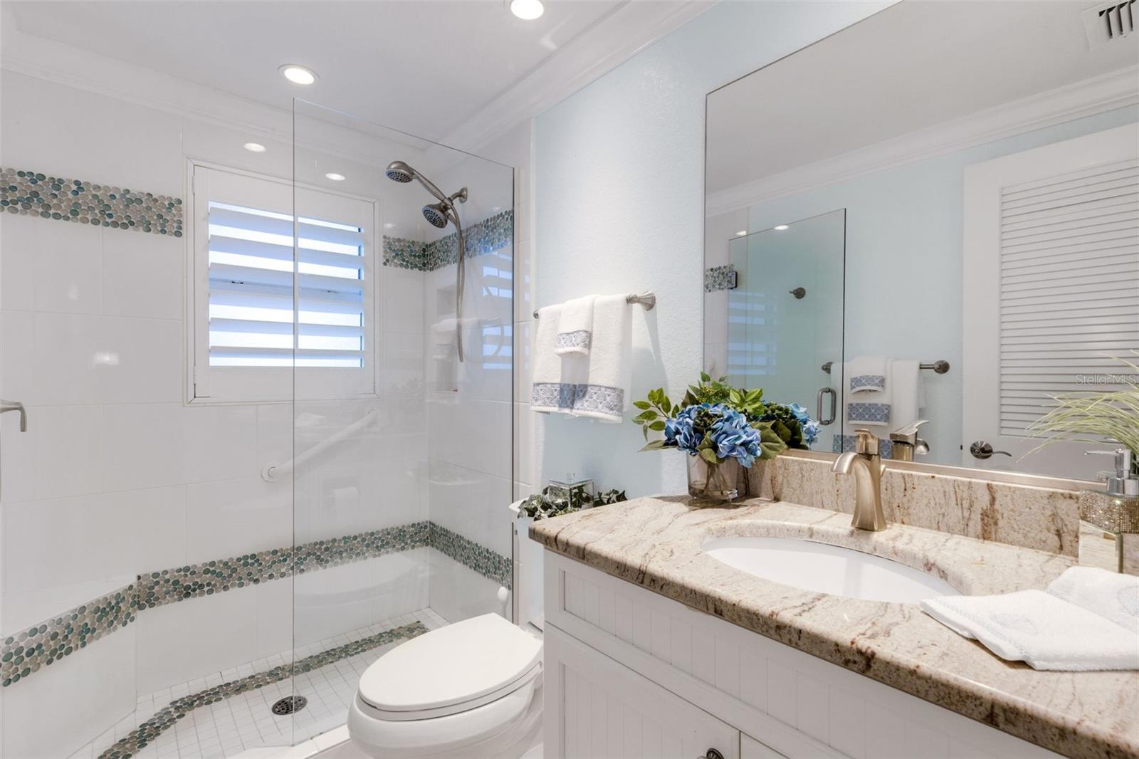 GOLDEN STRAND - Residential