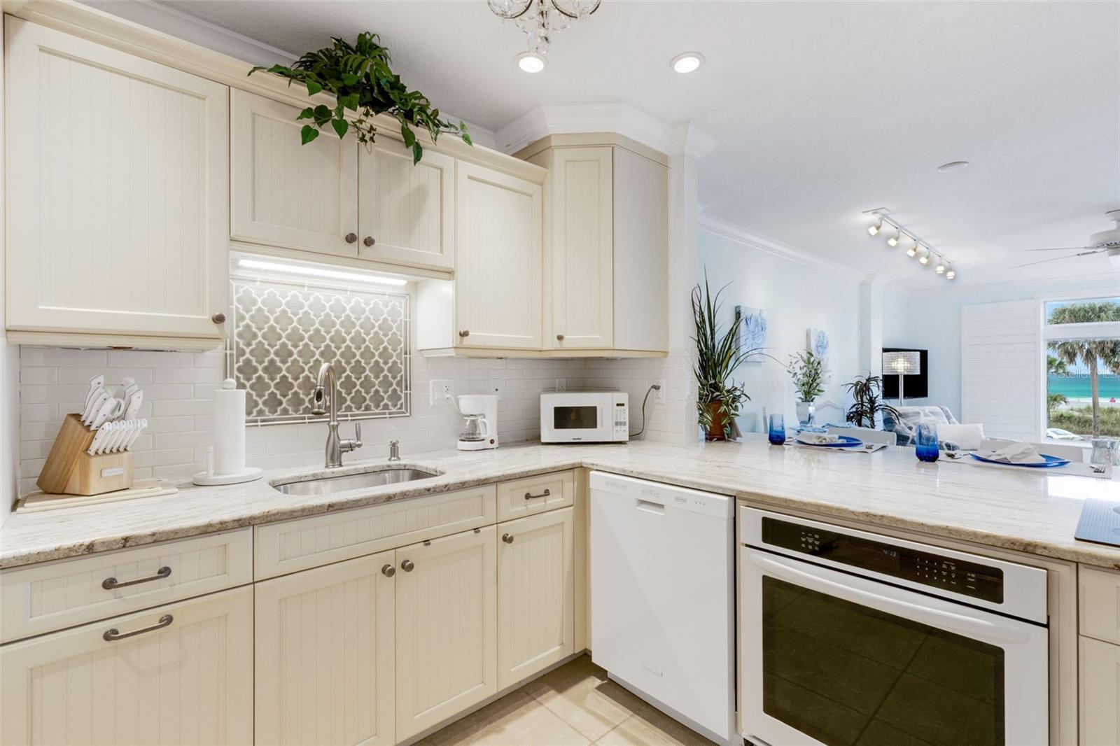 GOLDEN STRAND - Residential