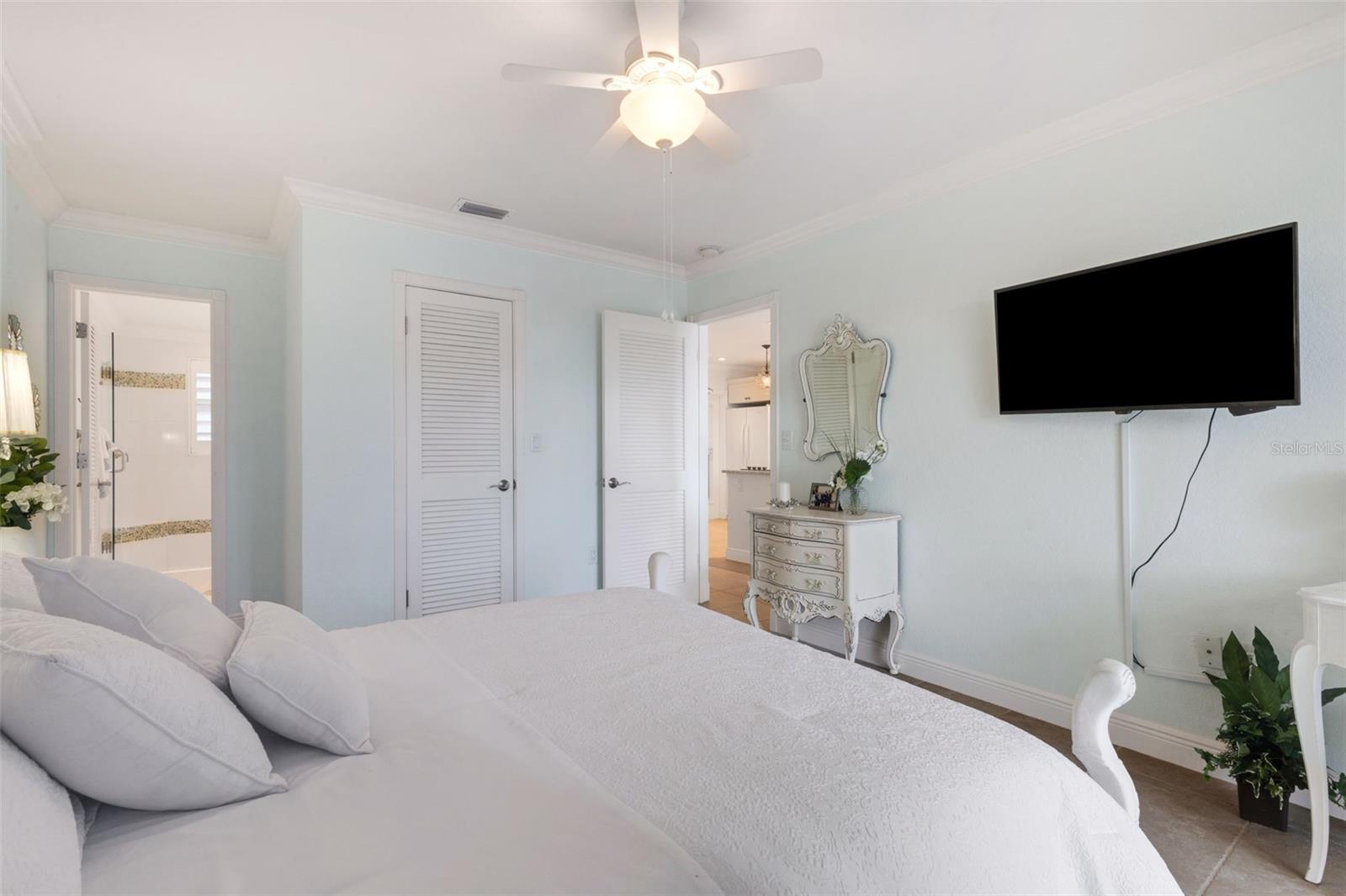 GOLDEN STRAND - Residential