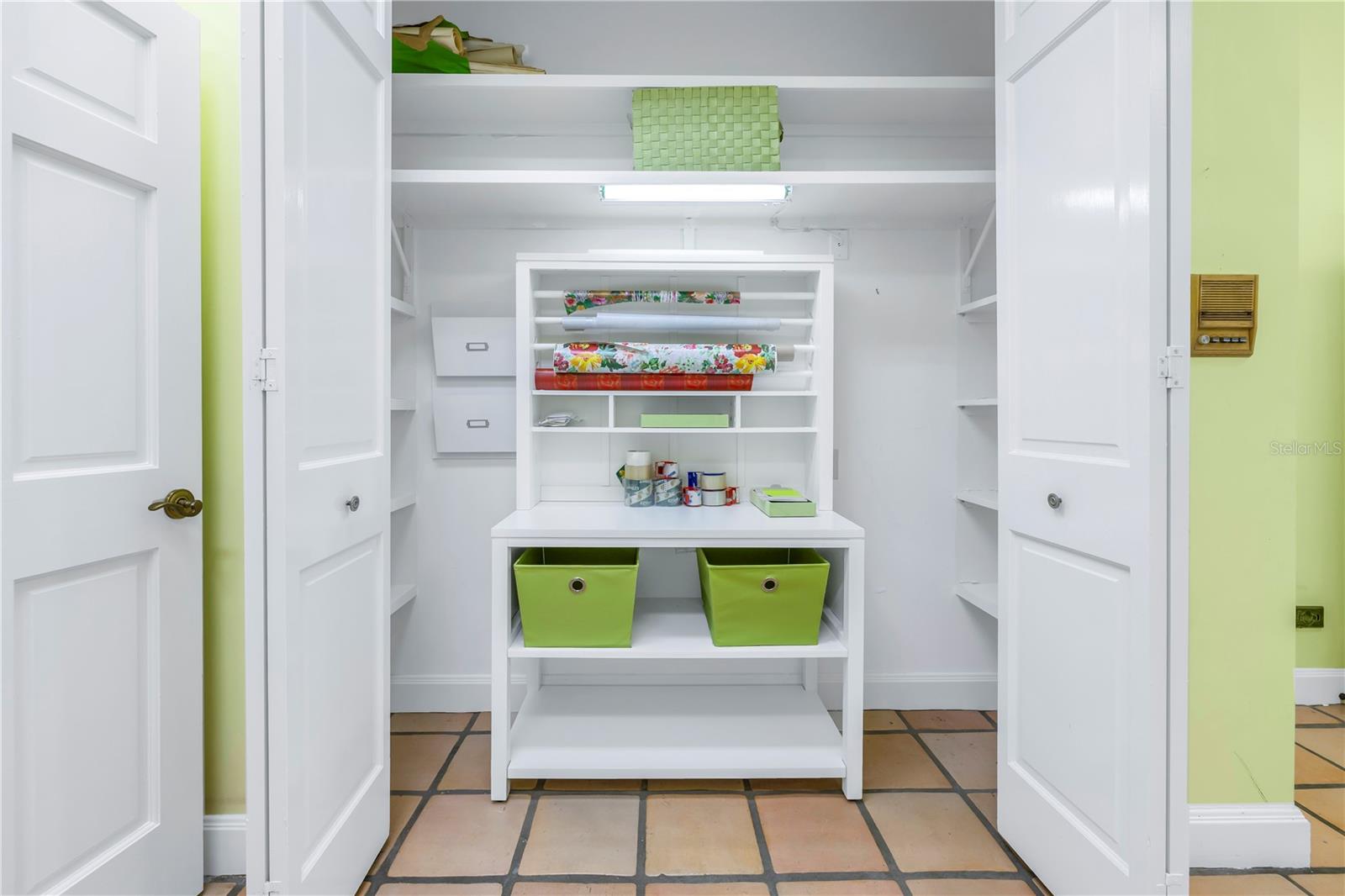 BAYWAY ISLES UNIT 02 - Residential