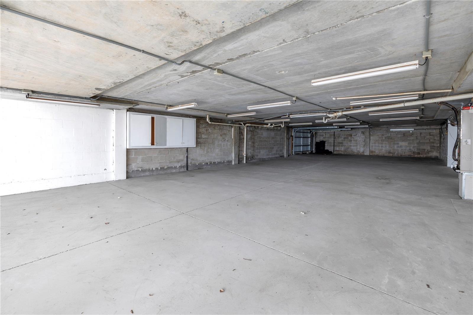 BAYWAY ISLES UNIT 02 - Residential