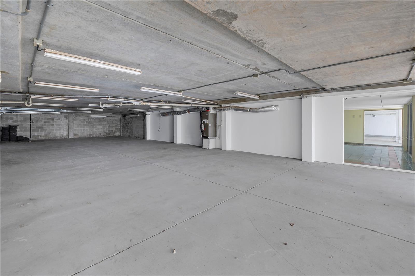 BAYWAY ISLES UNIT 02 - Residential