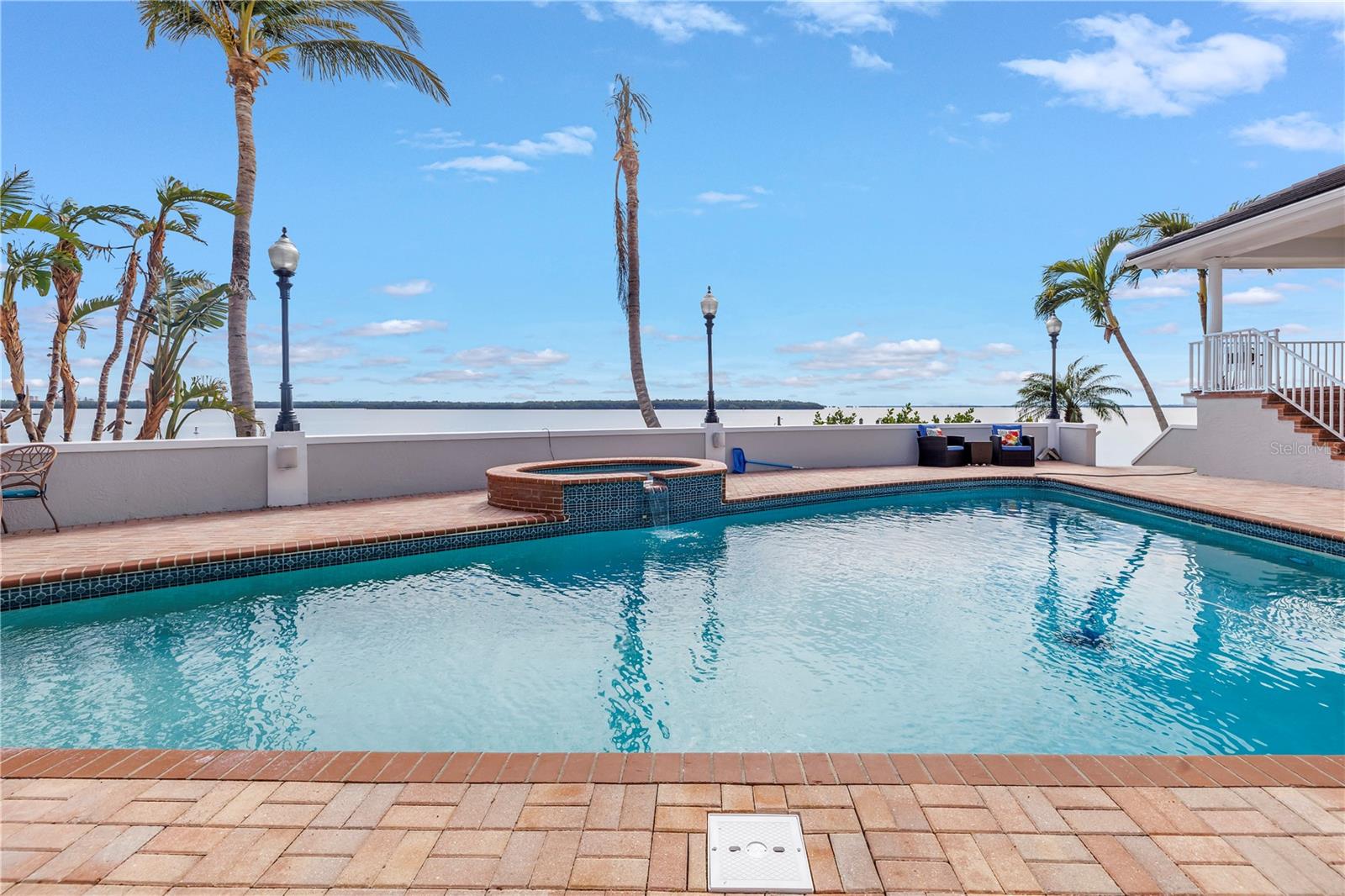 BAYWAY ISLES UNIT 02 - Residential