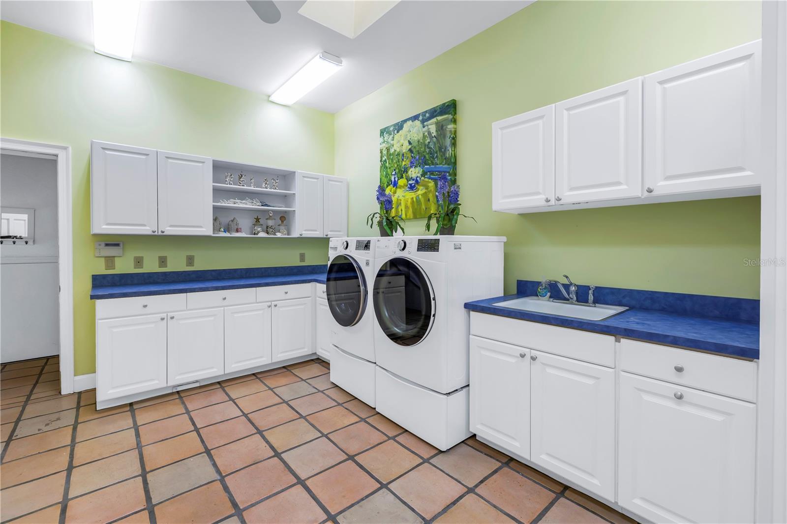 BAYWAY ISLES UNIT 02 - Residential