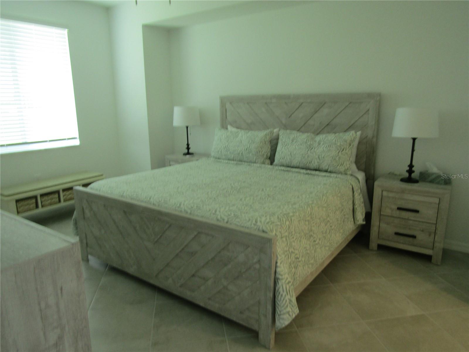 WELLEN PARK GOLF & COUNTRY CLUB - Residential Lease