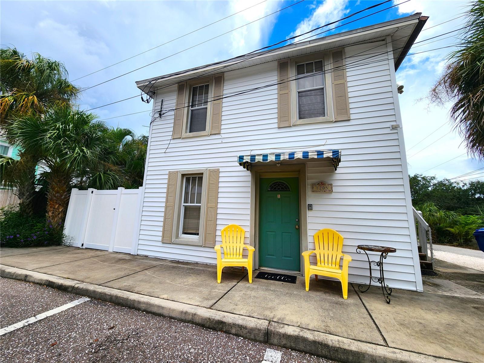1205 OMAHA CIRCLE