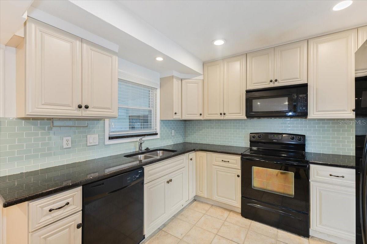 CRESTWOOD ESTATES - Residential