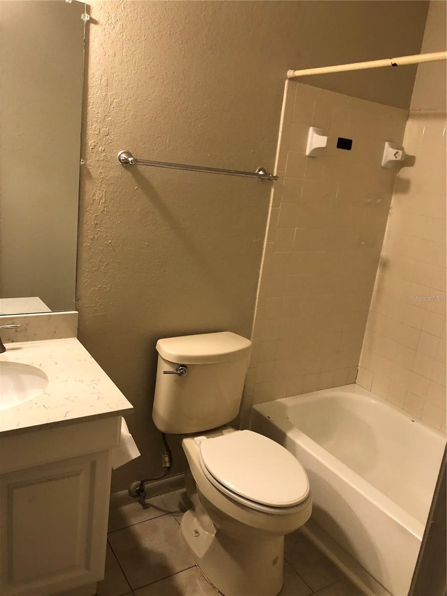 EASTFIELD SLOPES A CONDOMINIUM - Residential Lease