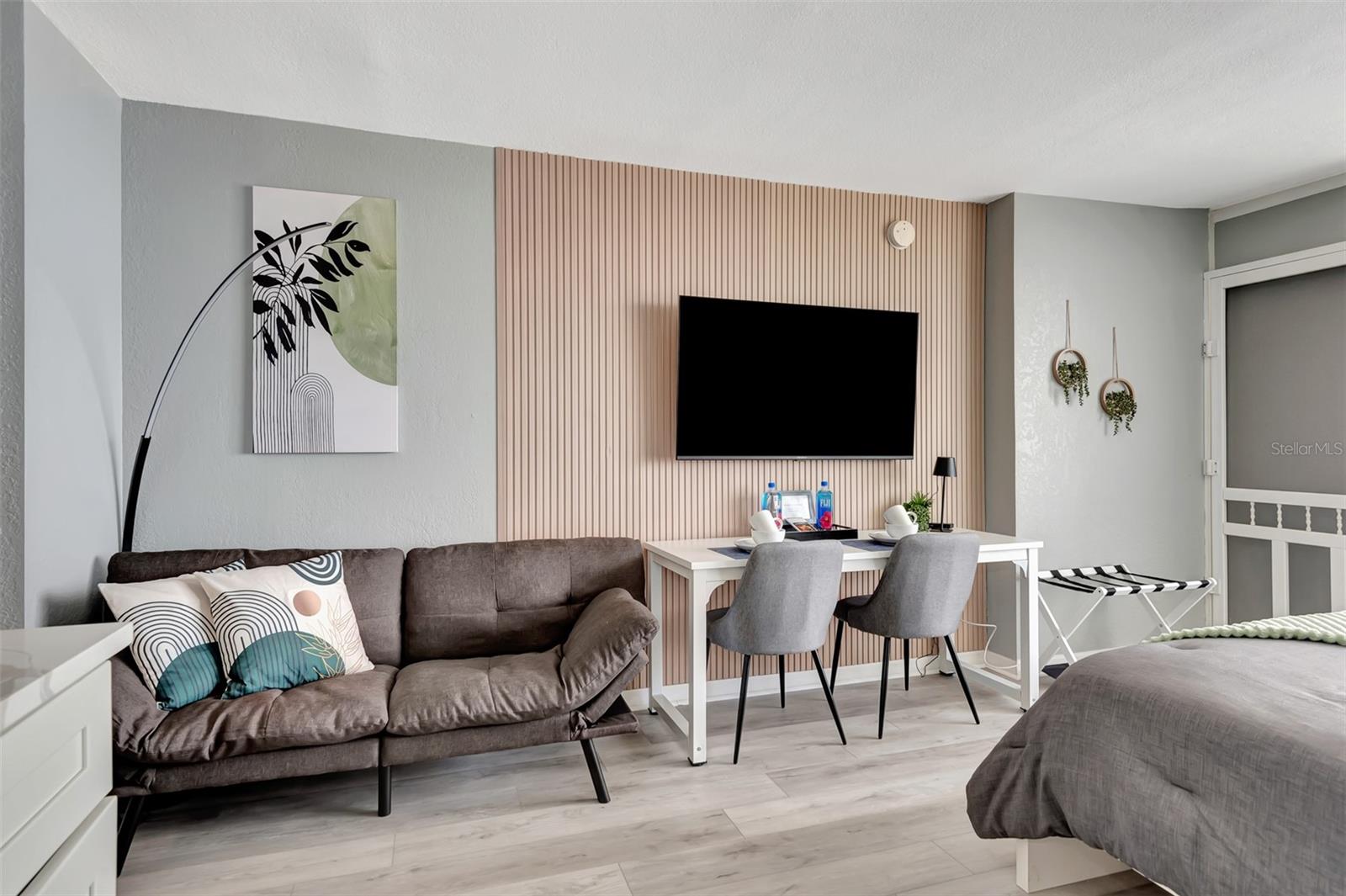 CASTAWAY BEACH RESORT CONDO - Residential