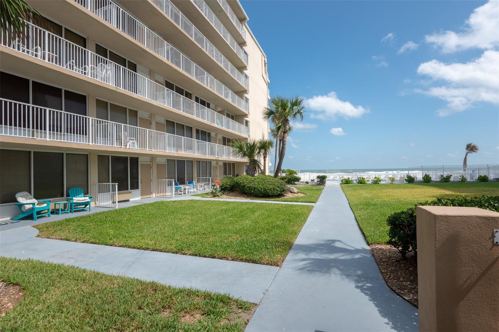 CASTAWAY BEACH RESORT CONDO - Residential