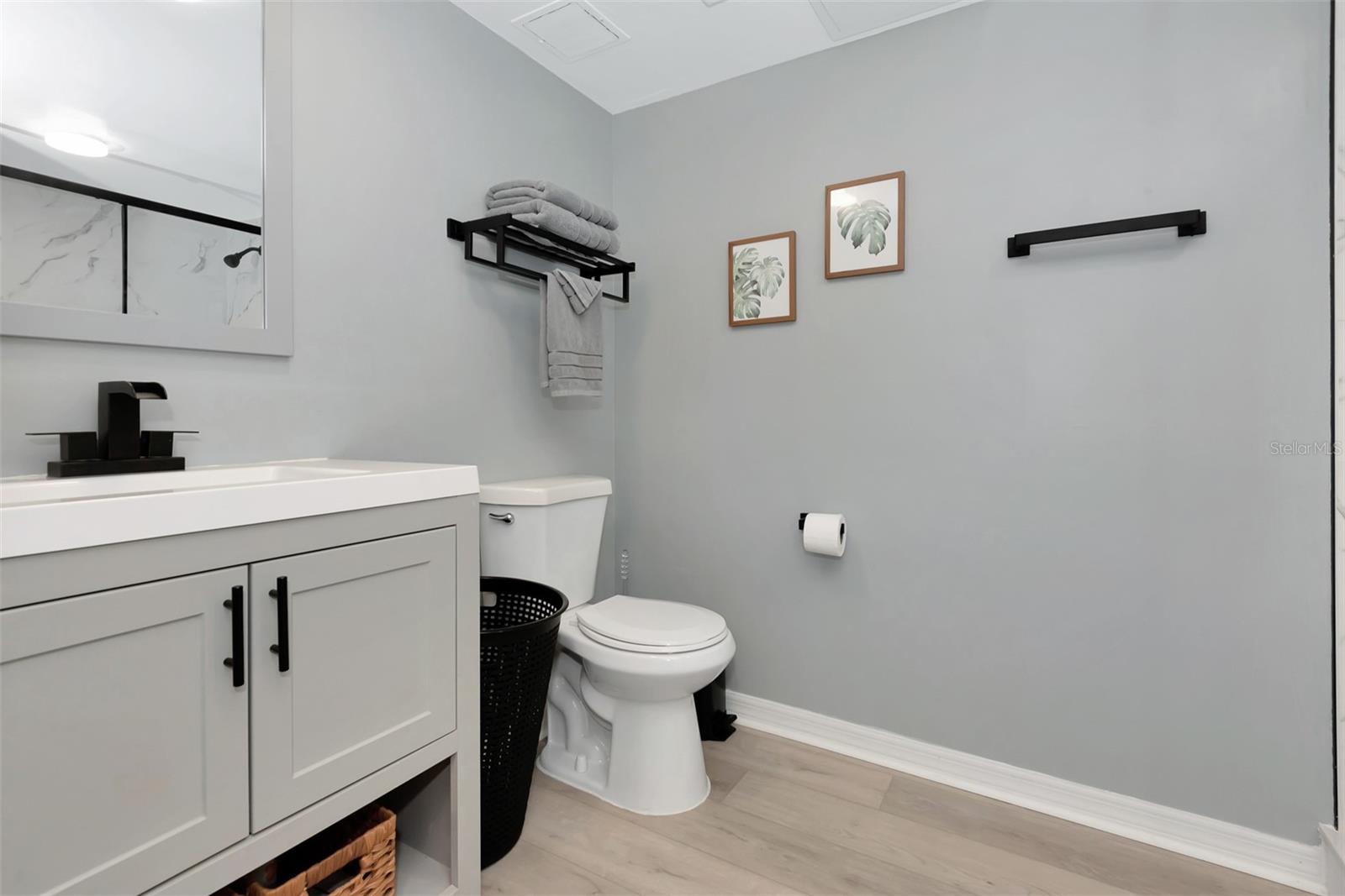 CASTAWAY BEACH RESORT CONDO - Residential