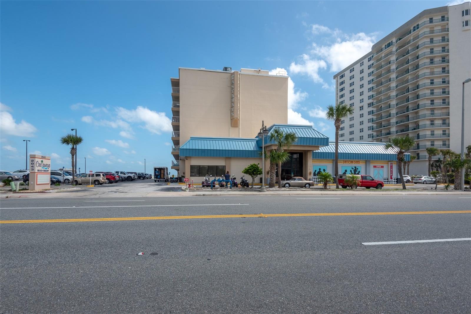 CASTAWAY BEACH RESORT CONDO - Residential