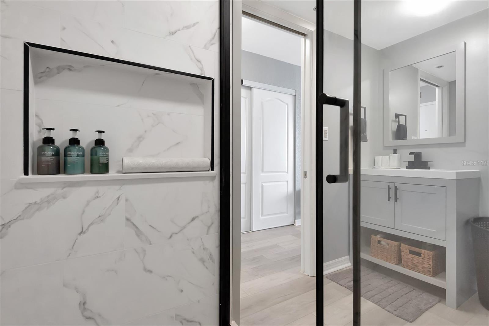 CASTAWAY BEACH RESORT CONDO - Residential