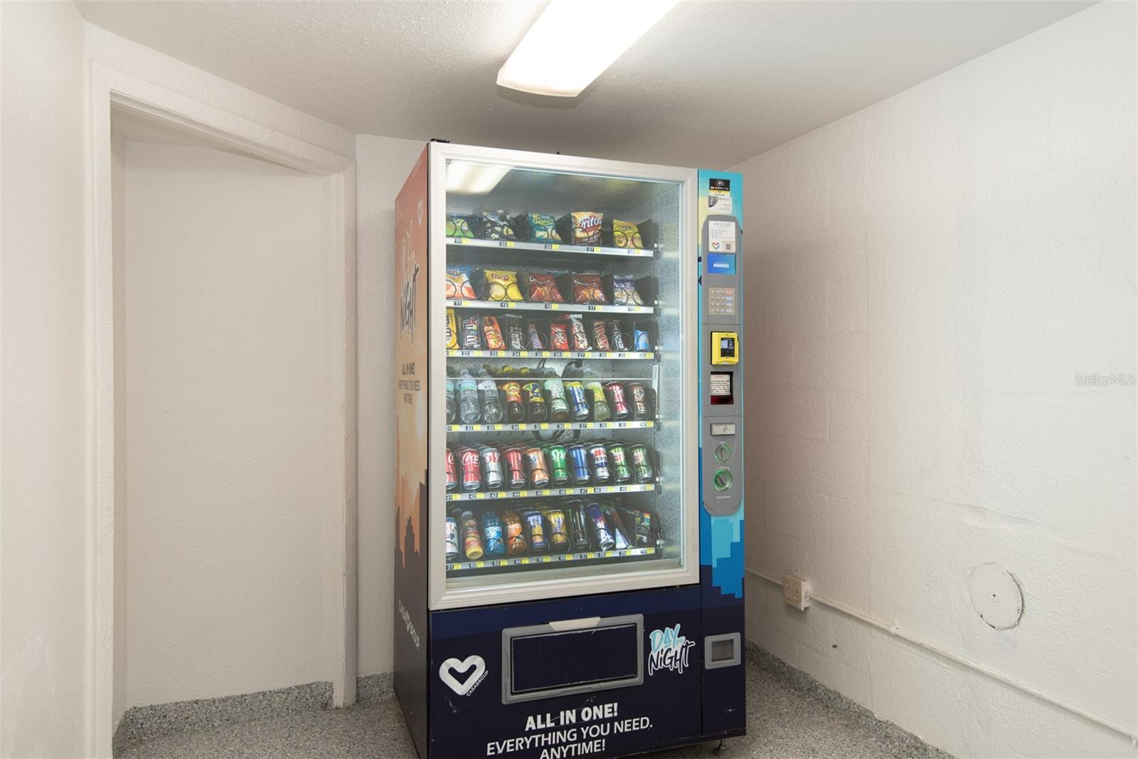 CASTAWAY BEACH RESORT CONDO - Residential