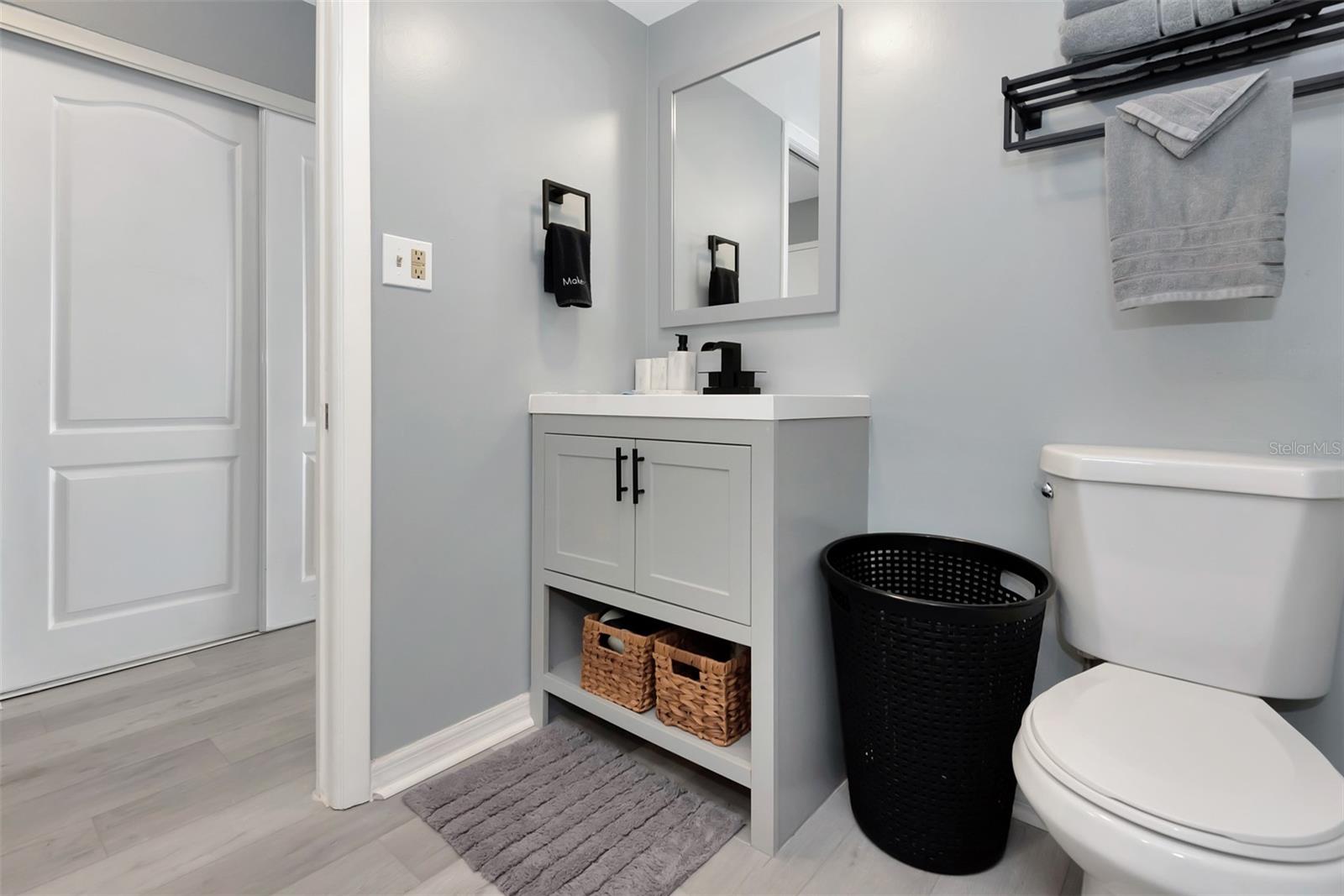 CASTAWAY BEACH RESORT CONDO - Residential