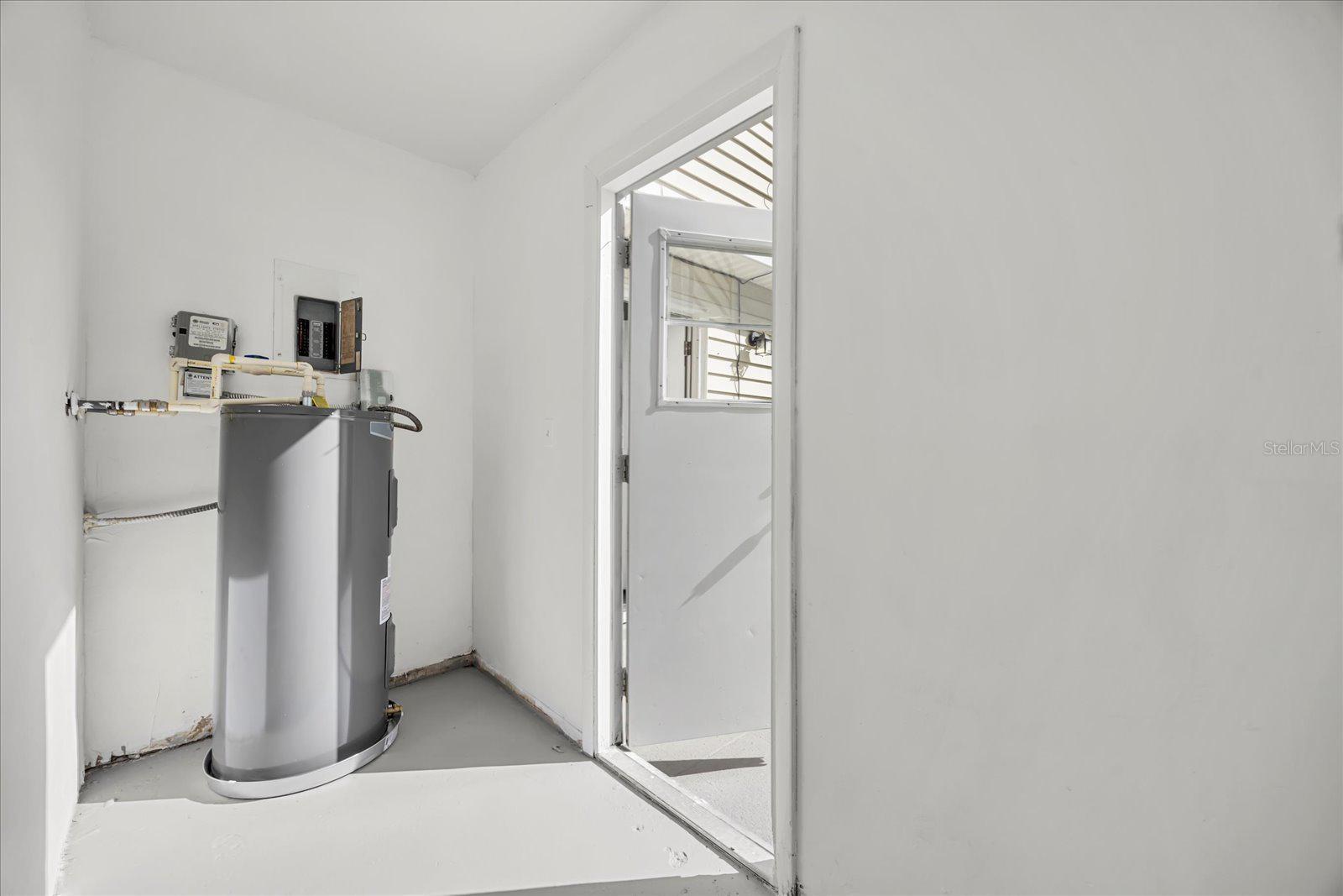 ALTAMONTE HEIGHTS - Residential Lease