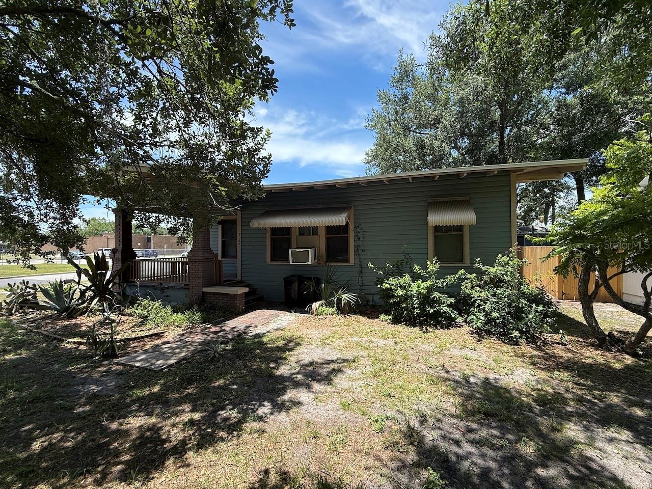 Super cute front porch great for relaxing. Newer kitchen cabinet and brand-new flooring throughout. Freshly painted interior
eat in kitchen and cozy living room. Close to downtown Sanford. Call today for a showing.