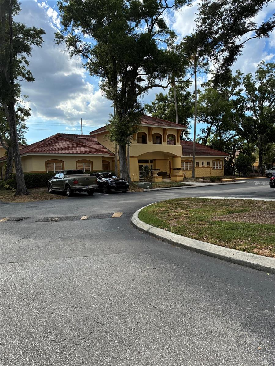 THE PINNACLE AT CARROLLWOOD A - Residential