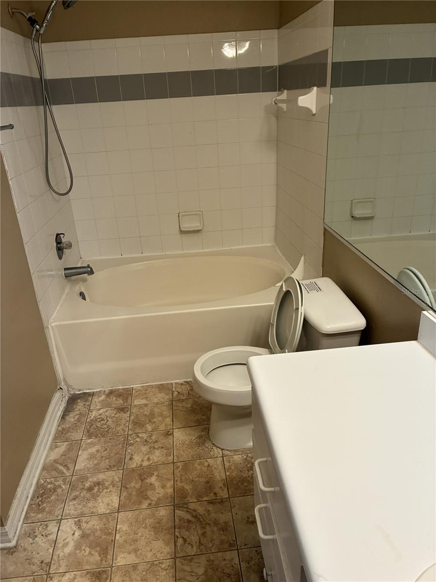 THE PINNACLE AT CARROLLWOOD A - Residential