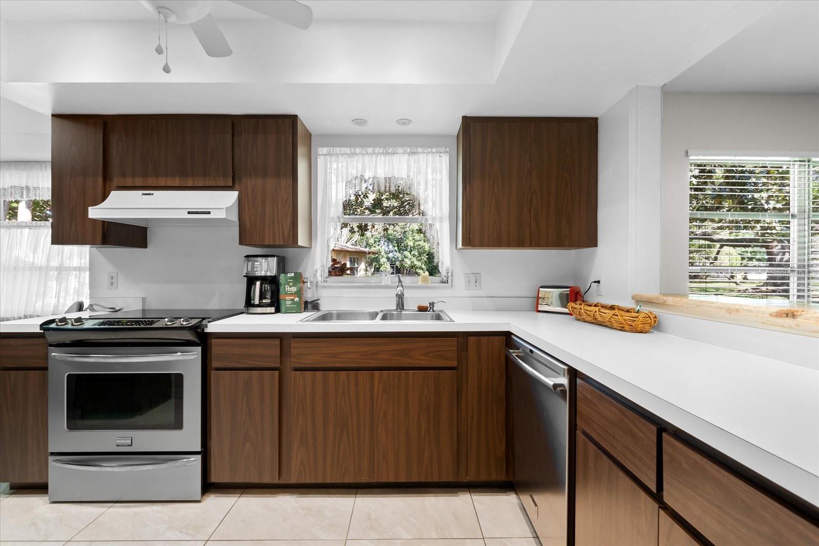 WOODSIDE SOUTH PH 1 2 & 3 - Residential Lease