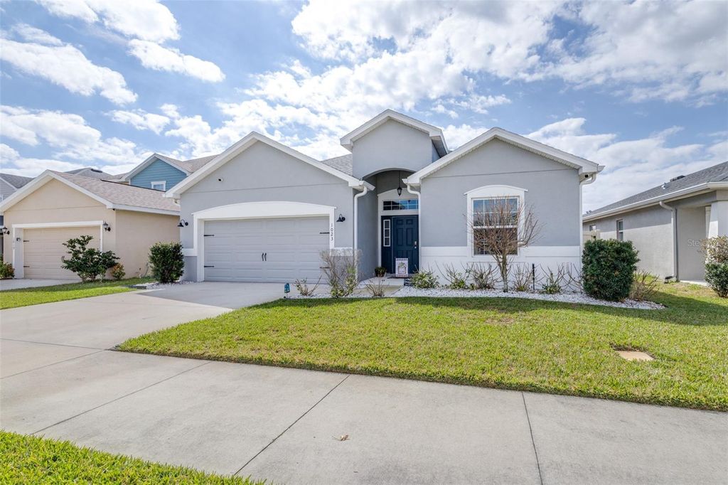 Photo of 1023 Corso Drive, Winter Haven, FL 33884 (MLS # L4959792)