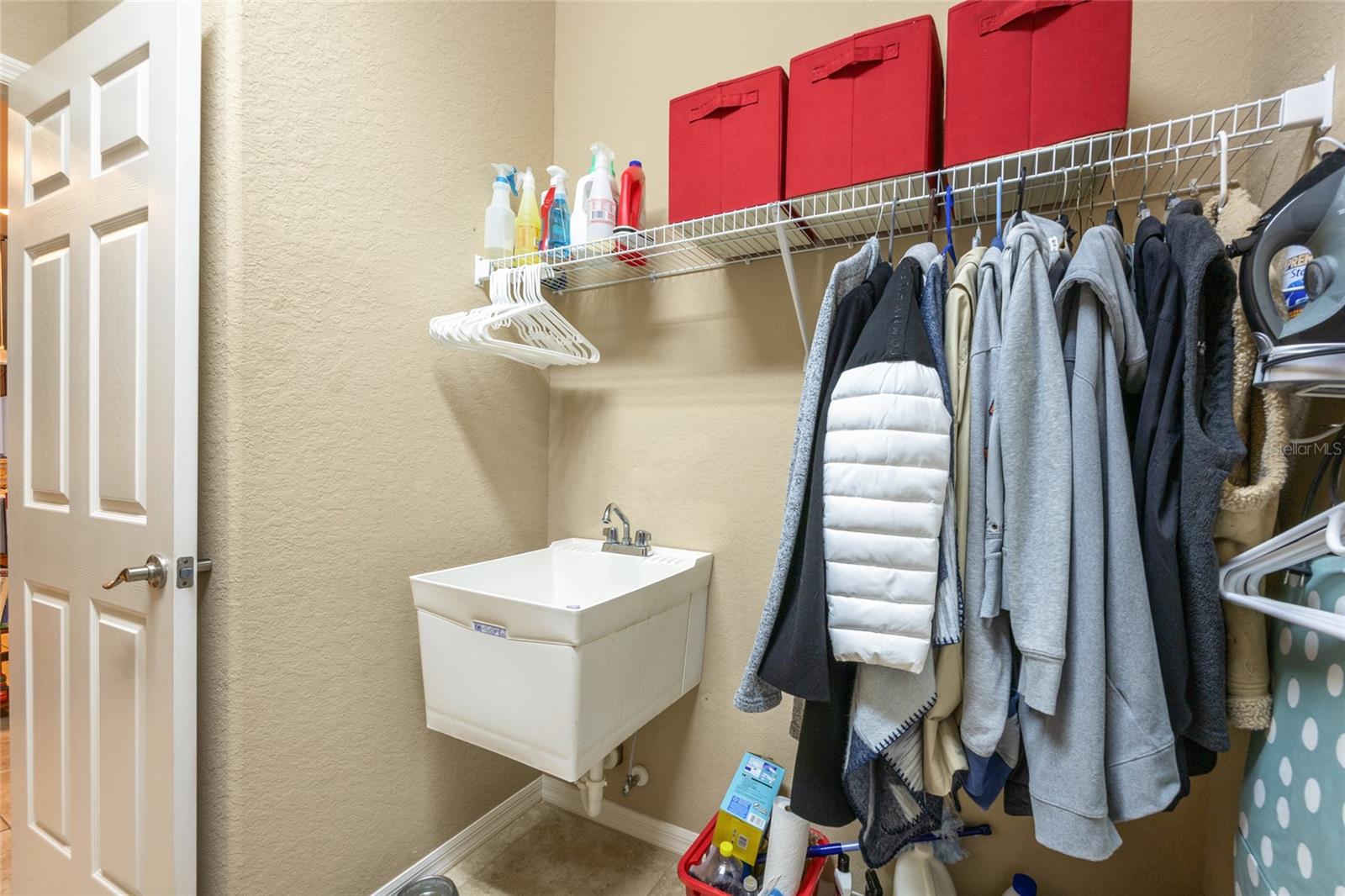 HARTFORD ESTATES - Residential