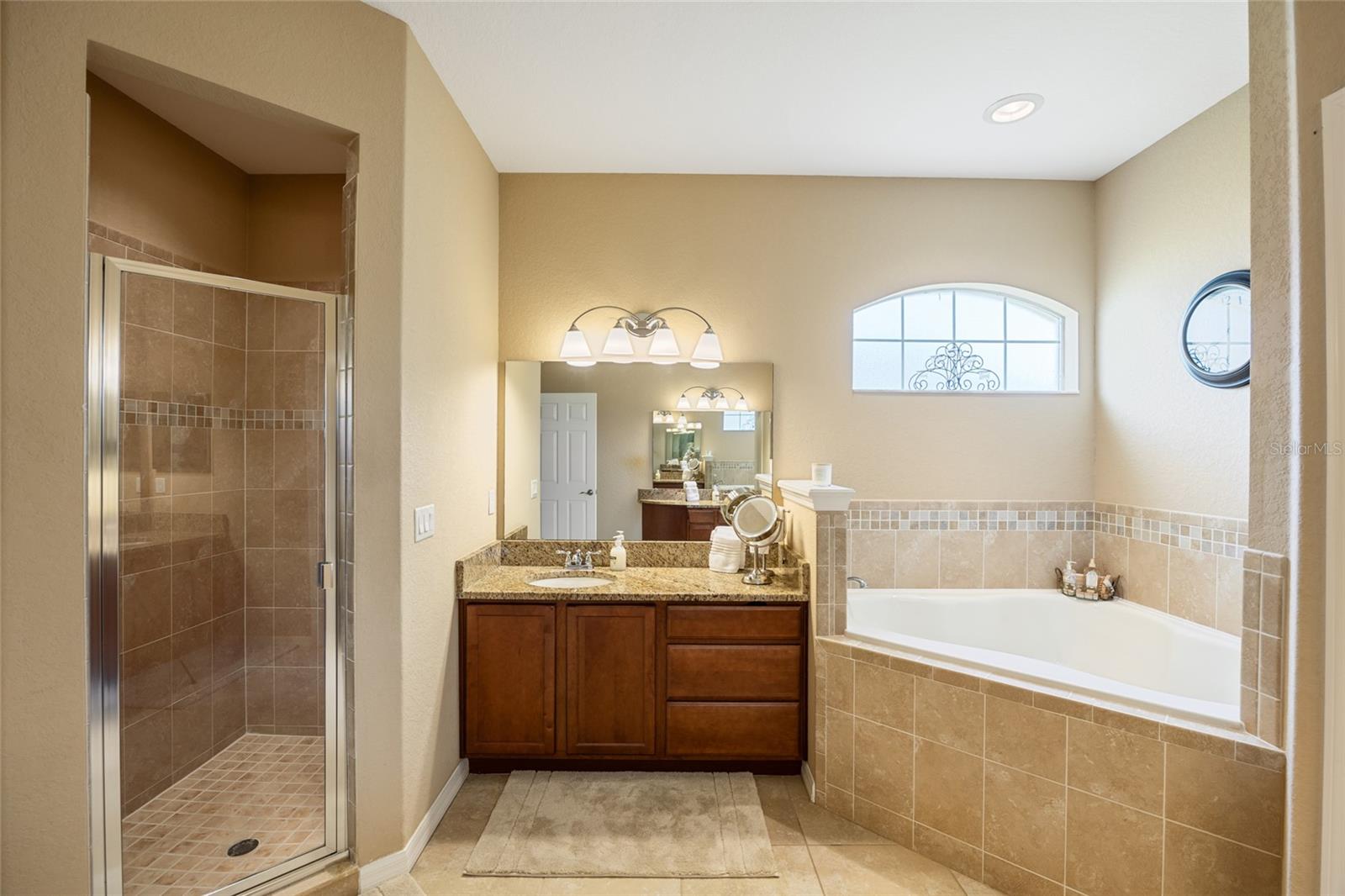 HARTFORD ESTATES - Residential