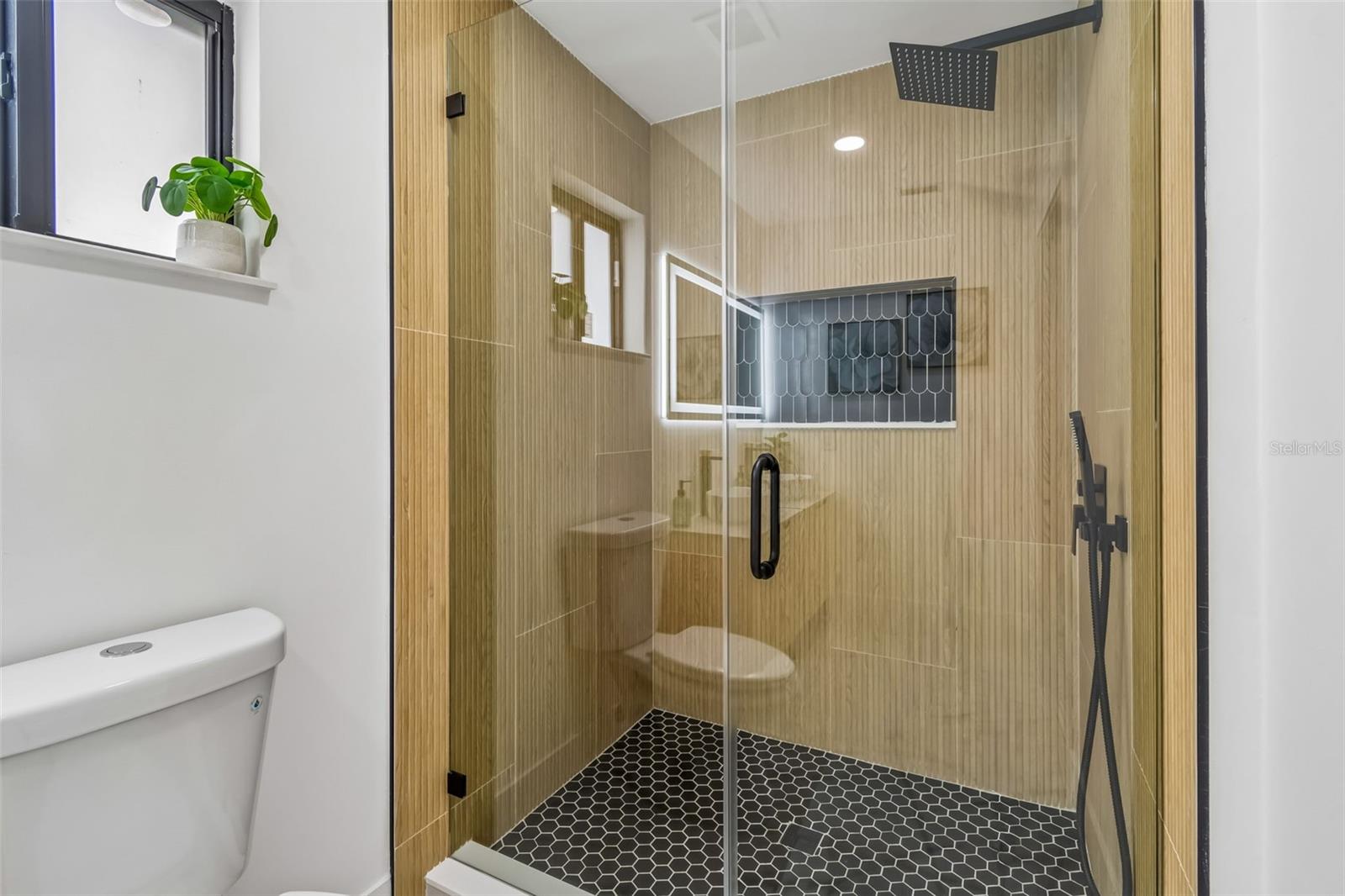 LAKEWOOD ESTATES SEC D - Residential