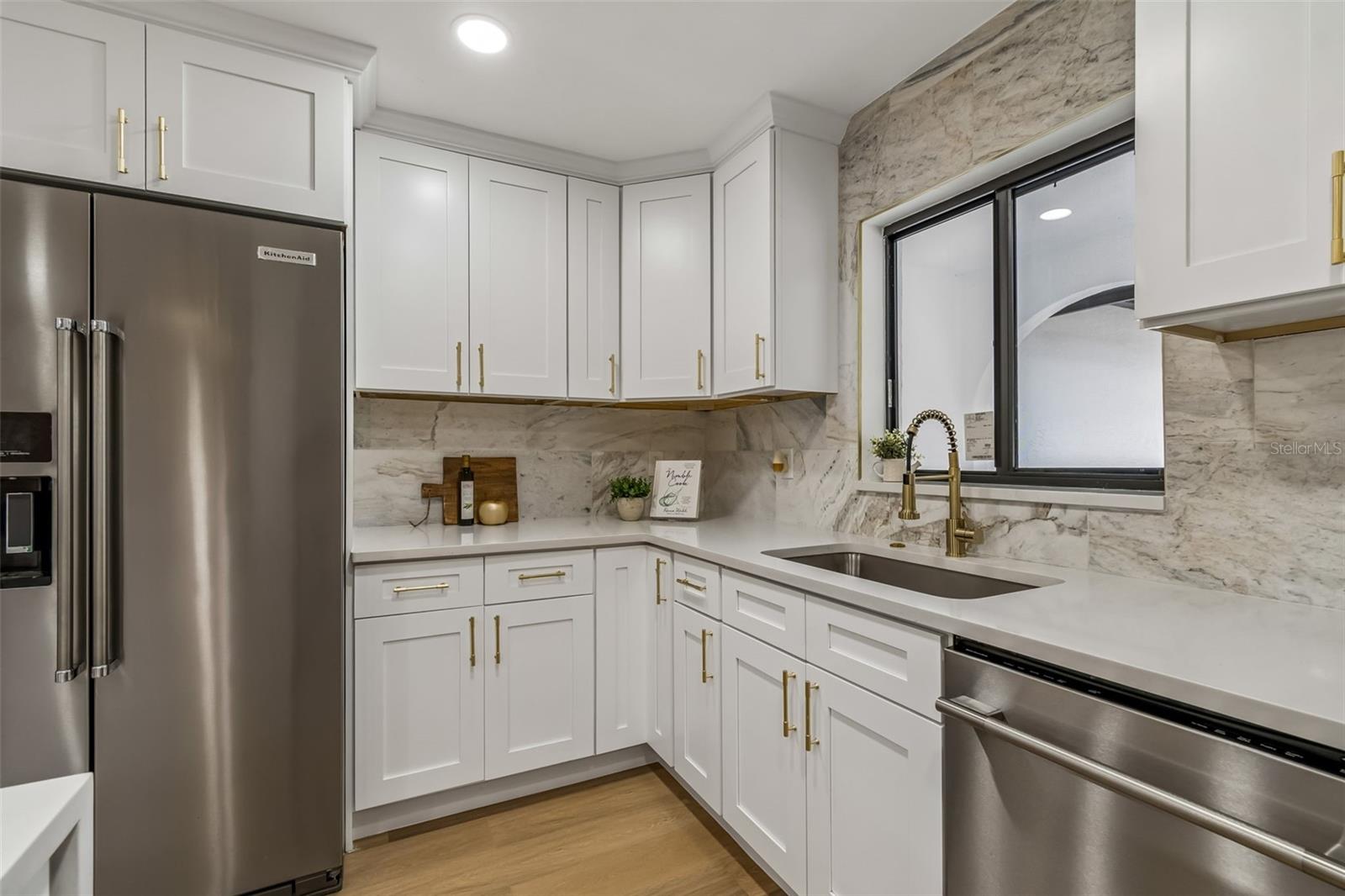 LAKEWOOD ESTATES SEC D - Residential