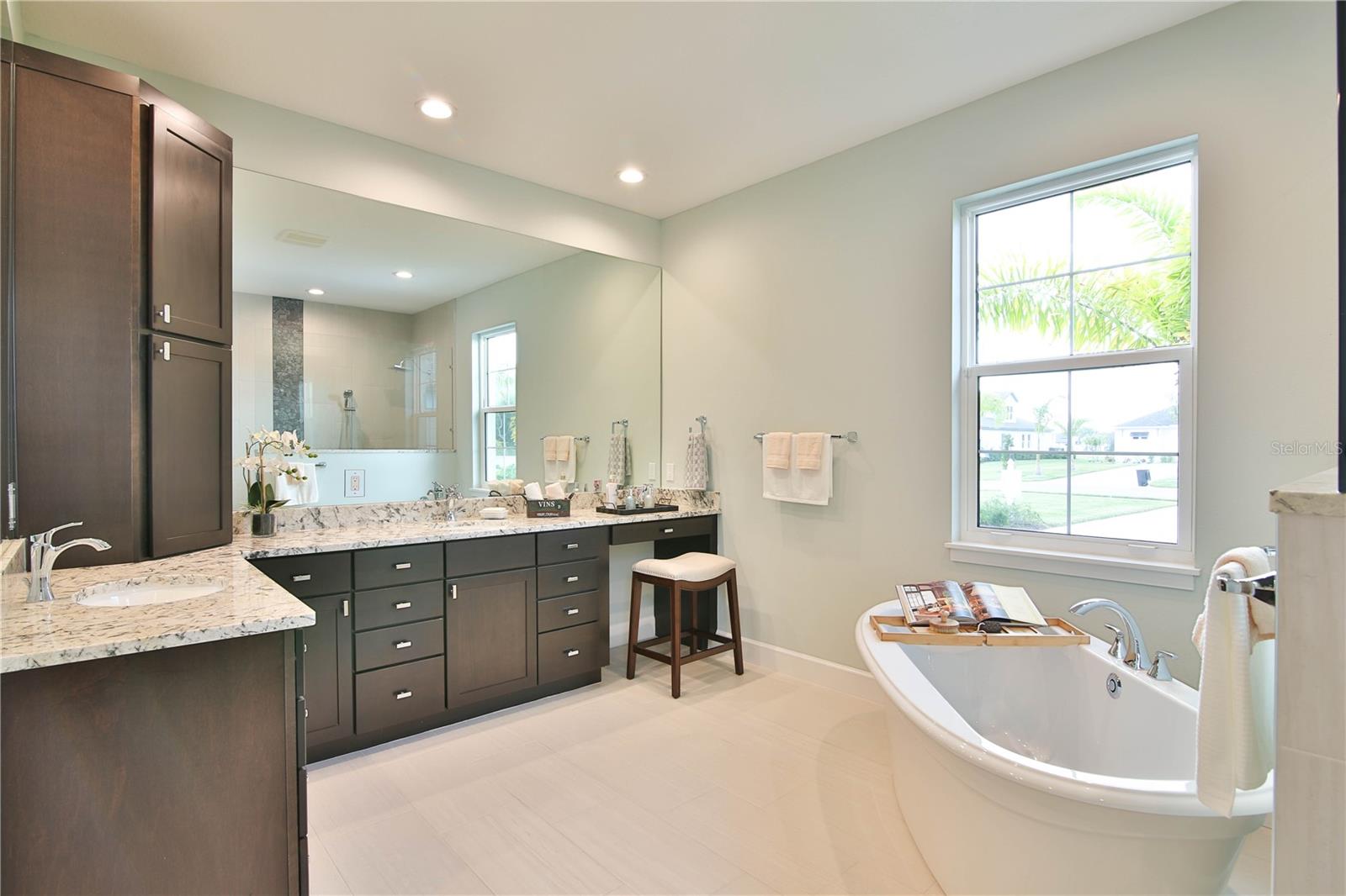 PHILLIPPI CREST - Residential