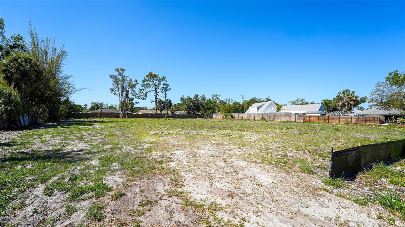 PHILLIPPI CREST - Residential