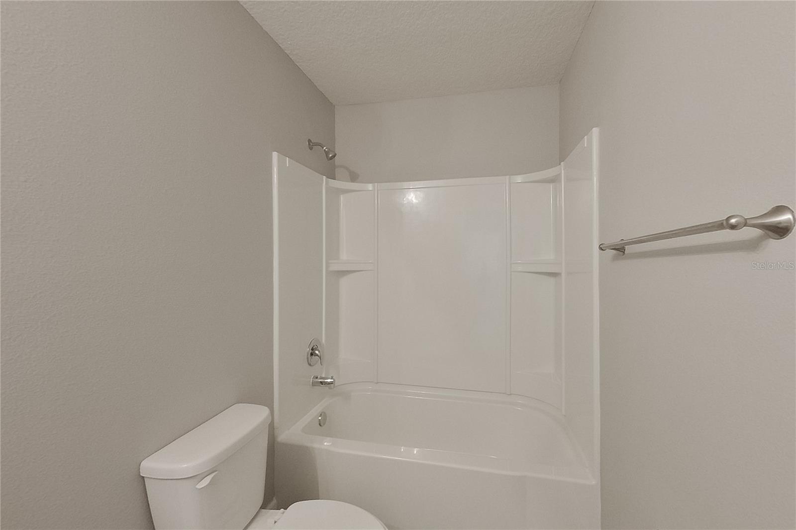 CITRUS SPGS UNIT 21 - Residential Lease