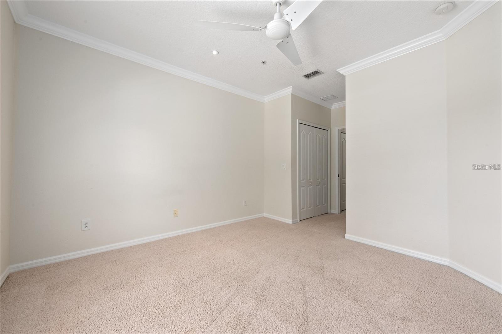 VILLA CAPRI/METROWEST - Residential