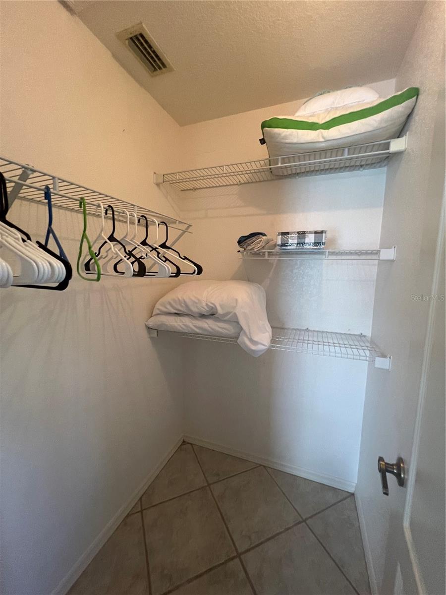 HARBOR HEIGHTS - Residential Lease