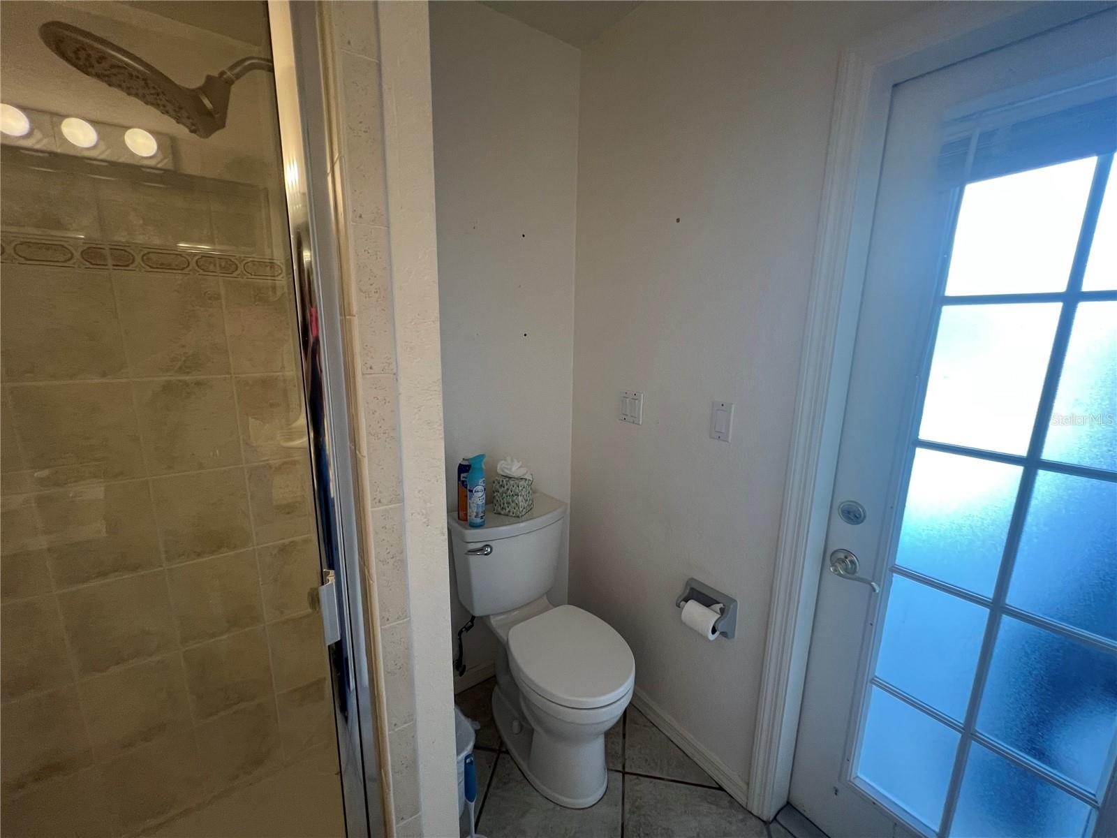 HARBOR HEIGHTS - Residential Lease