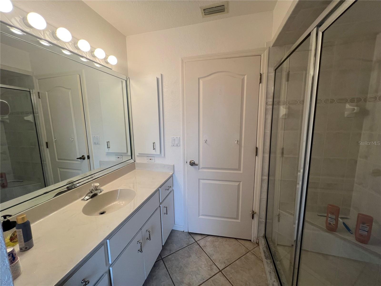 HARBOR HEIGHTS - Residential Lease