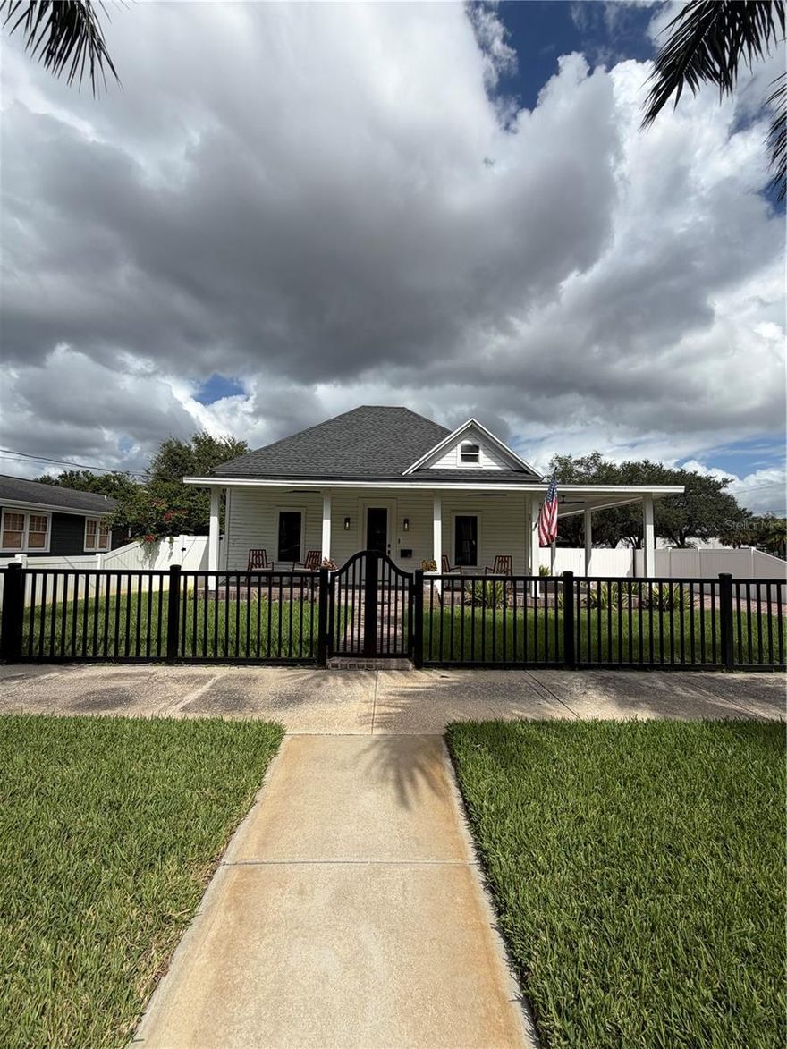 Come and see this gorgeous home featuring an outdoor kitchen and pool, perfect for entertaining. This house has updated appliances, tiled flooring throughout, ceiling fans and beautiful updated bathrooms. This home has a modern feel when navigating it and is sure to amaze. *House will be Unfurnished upon move in* Schedule your tour today.