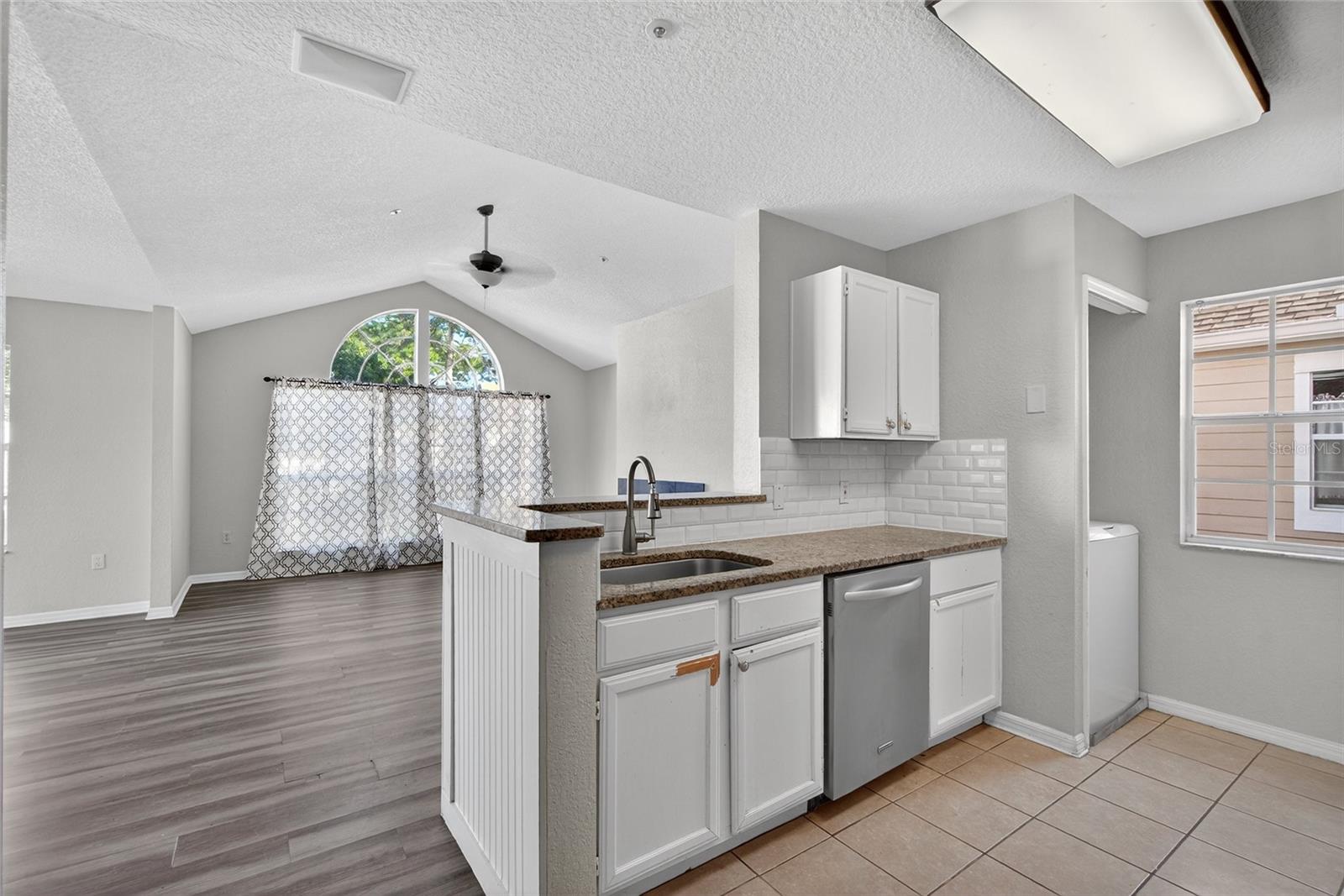 HIDDEN SPGS CONDO - Residential