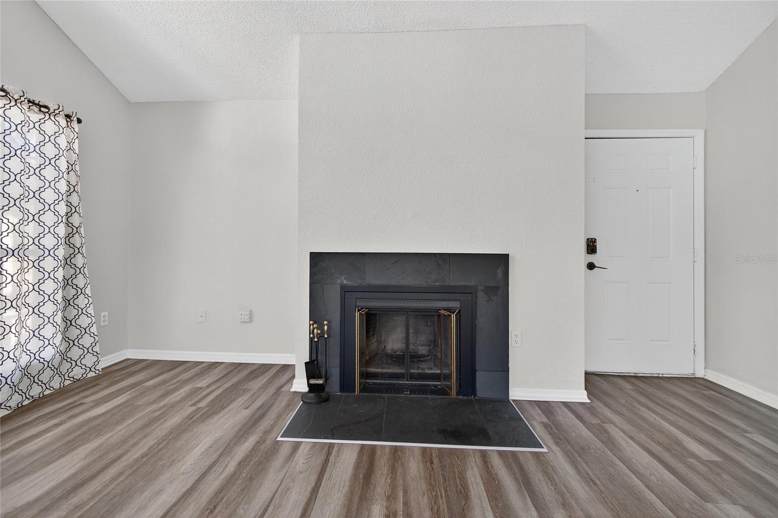 HIDDEN SPGS CONDO - Residential