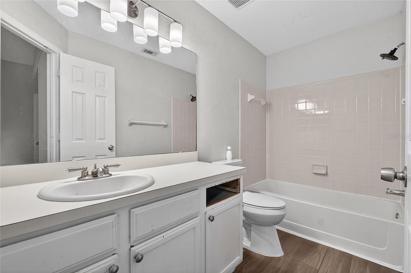 HIDDEN SPGS CONDO - Residential