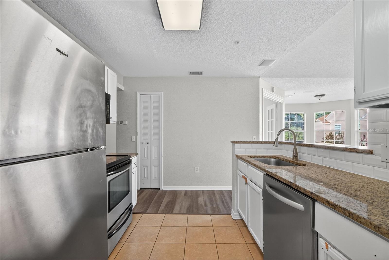 HIDDEN SPGS CONDO - Residential