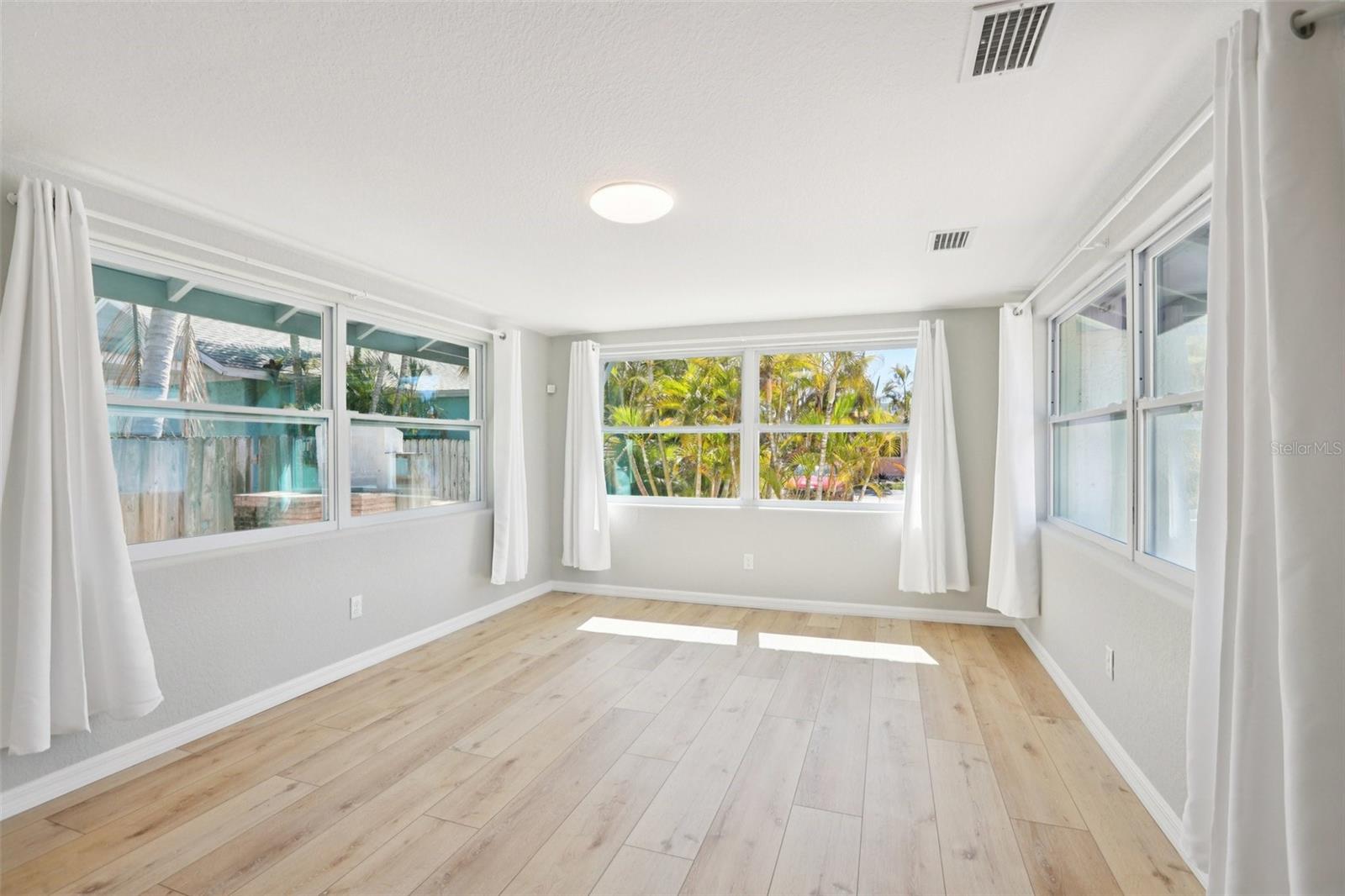 PAGES REP OF MITCHELLS BEACH - Residential